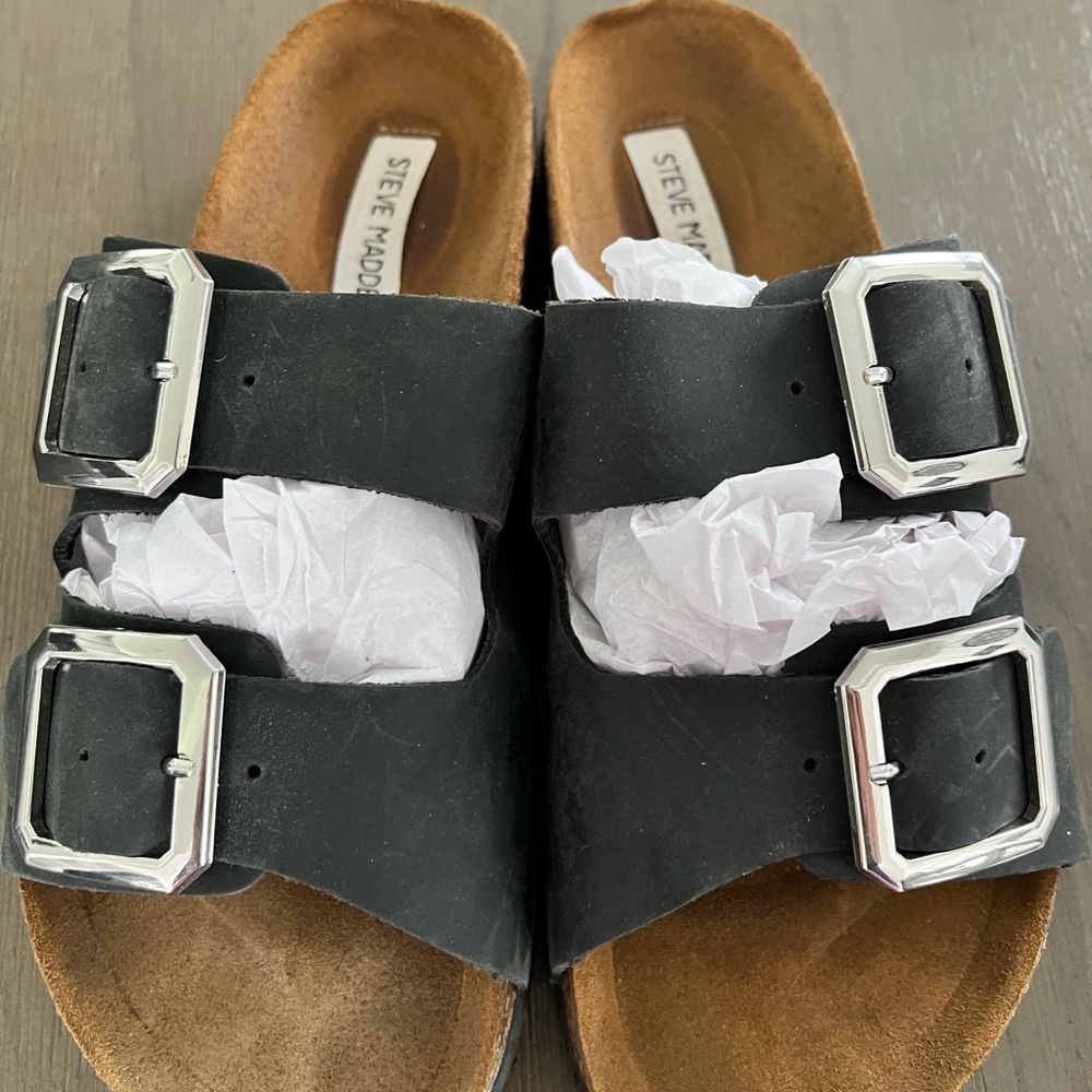 Steve Madden Tan and Black Sandals size 9 lightly worn